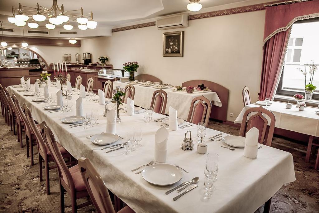 Palazzo Adler Bed & Breakfast Swarzedz Luaran gambar
