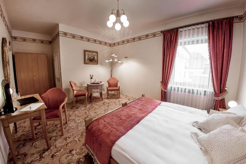 Palazzo Adler Bed & Breakfast Swarzedz Luaran gambar