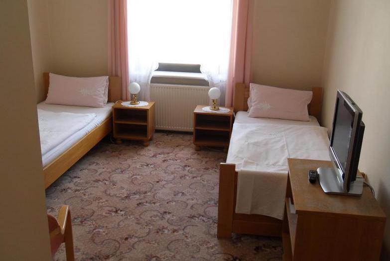 Palazzo Adler Bed & Breakfast Swarzedz Bilik gambar