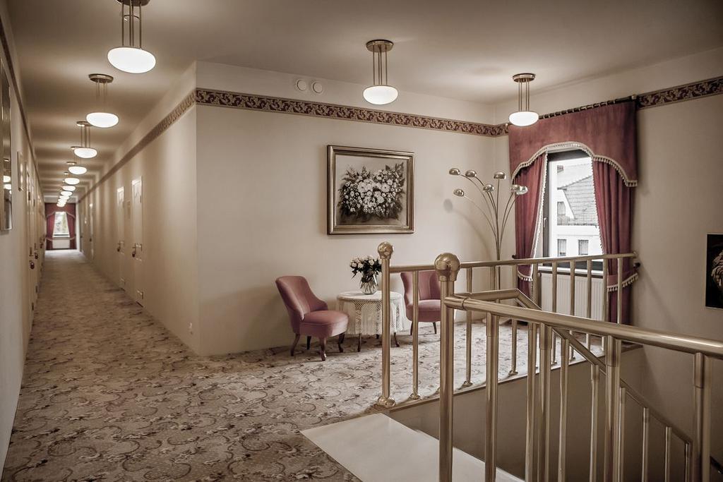 Palazzo Adler Bed & Breakfast Swarzedz Luaran gambar